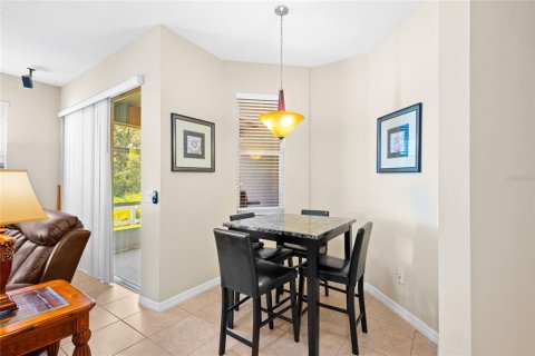 Townhouse in Sanford, Florida 3 bedrooms, 177.81 sq.m. № 2205429 - photo 8