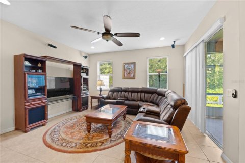 Townhouse in Sanford, Florida 3 bedrooms, 177.81 sq.m. № 2205429 - photo 11