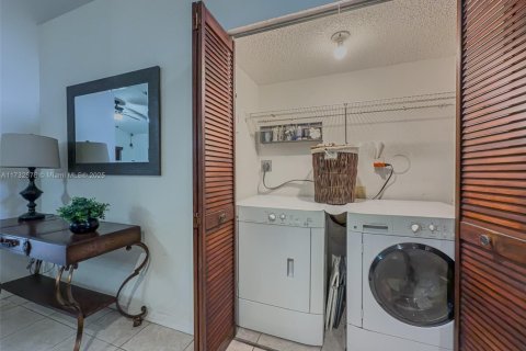 Купить виллу или дом в Санрайз, Флорида 3 спальни, 106.47м2, № 1482906 - фото 21