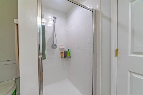 House in Tampa, Florida 4 bedrooms, 234.39 sq.m. № 1761562 - photo 27