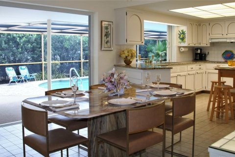 Villa ou maison à louer à Fort Lauderdale, Floride: 4 chambres, 226.68 m2 № 1862453 - photo 1