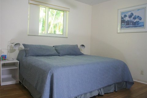 Villa ou maison à louer à Fort Lauderdale, Floride: 4 chambres, 226.68 m2 № 1862453 - photo 20