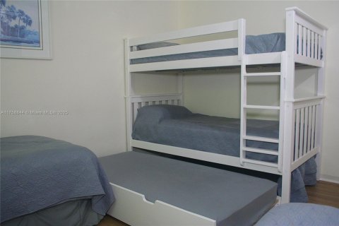 Villa ou maison à louer à Fort Lauderdale, Floride: 4 chambres, 226.68 m2 № 1862453 - photo 22