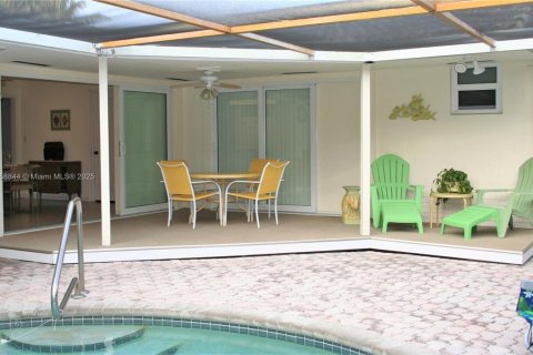 Villa ou maison à louer à Fort Lauderdale, Floride: 4 chambres, 226.68 m2 № 1862453 - photo 5