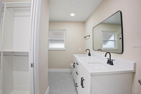 Villa ou maison à vendre à Avon Park, Floride: 2 chambres, 158.86 m2 № 2290637 - photo 2