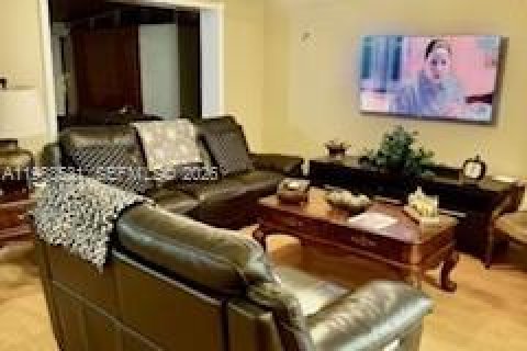 Купить виллу или дом в Майами, Флорида 4 спальни, 201.51м2, № 2051065 - фото 10