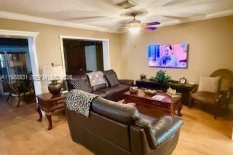 Купить виллу или дом в Майами, Флорида 4 спальни, 201.51м2, № 2051065 - фото 4