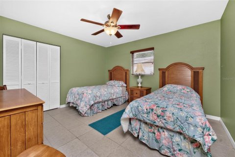House in Venice, Florida 3 bedrooms, 151.9 sq.m. № 2209711 - photo 25