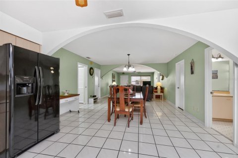House in Venice, Florida 3 bedrooms, 151.9 sq.m. № 2209711 - photo 18