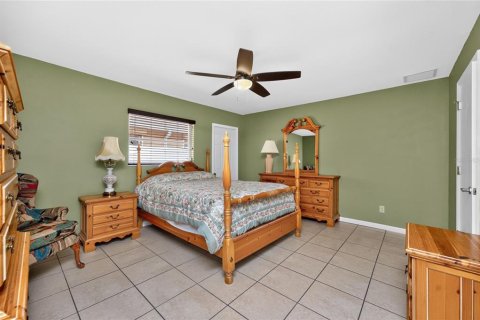House in Venice, Florida 3 bedrooms, 151.9 sq.m. № 2209711 - photo 19