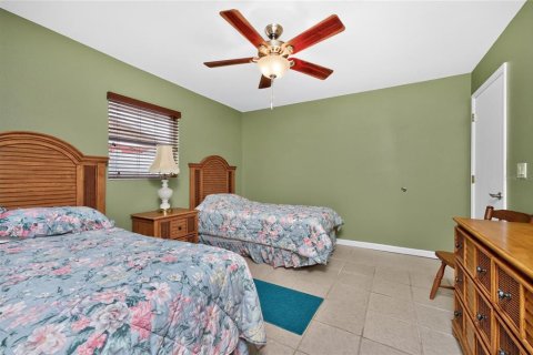House in Venice, Florida 3 bedrooms, 151.9 sq.m. № 2209711 - photo 24