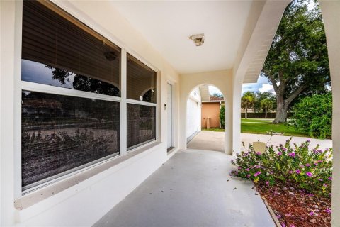 House in Venice, Florida 3 bedrooms, 151.9 sq.m. № 2209711 - photo 4