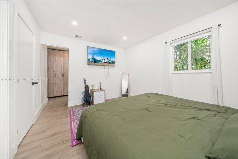 Casa en alquiler en Miami, Florida, 2 dormitorios, 114.46 m2 № 1951347 - foto 18