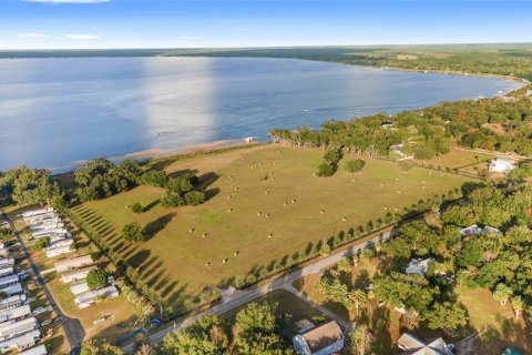 Terreno en venta en Weirsdale, Florida № 1561758 - foto 1