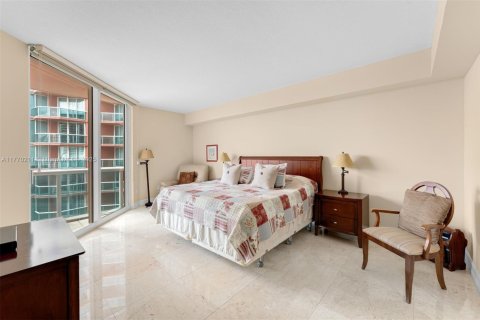 Купить кондоминиум в Авентура, Флорида 2 спальни, 149.57м2, № 1867678 - фото 15