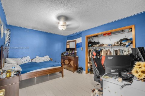 Casa en venta en Miami, Florida, 3 dormitorios, 136.57 m2 № 1825905 - foto 17