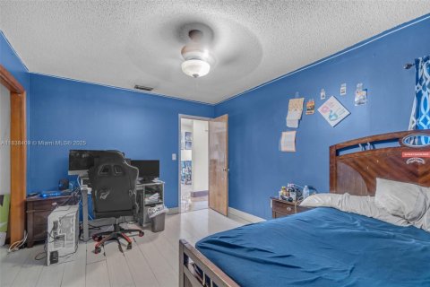 Casa en venta en Miami, Florida, 3 dormitorios, 136.57 m2 № 1825905 - foto 21