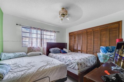 Casa en venta en Miami, Florida, 3 dormitorios, 136.57 m2 № 1825905 - foto 18