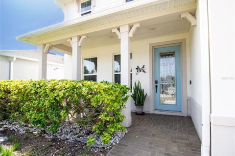 House in Davenport, Florida 4 bedrooms, 246.66 sq.m. № 2199294 - photo 4