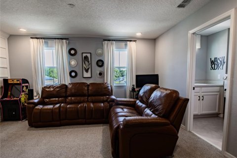 House in Davenport, Florida 4 bedrooms, 246.66 sq.m. № 2199294 - photo 14
