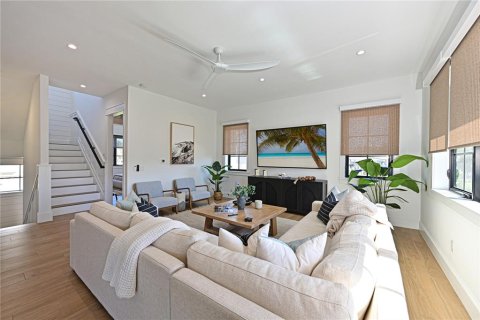 House in Holmes Beach, Florida 4 bedrooms, 279.64 sq.m. № 2213023 - photo 10