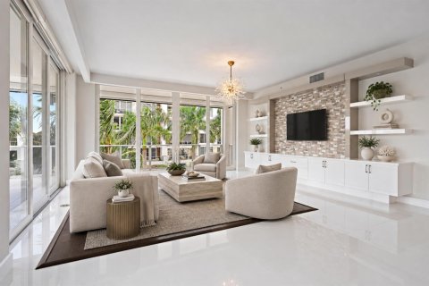 Condominio en venta en Palm Beach Gardens, Florida, 3 dormitorios, 282.98 m2 № 2426786 - foto 2