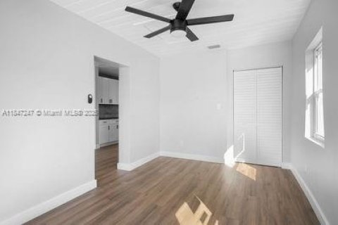 House in Hobe Sound, Florida 3 bedrooms, 86.96 sq.m. № 1850683 - photo 10