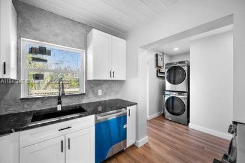 House in Hobe Sound, Florida 3 bedrooms, 86.96 sq.m. № 1850683 - photo 6