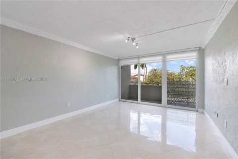Condominio en alquiler en Miami, Florida, 1 dormitorio, 66.89 m2 № 2020227 - foto 12