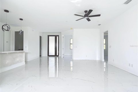 Casa en venta en Punta Gorda, Florida, 3 dormitorios, 259.2 m2 № 1542194 - foto 29