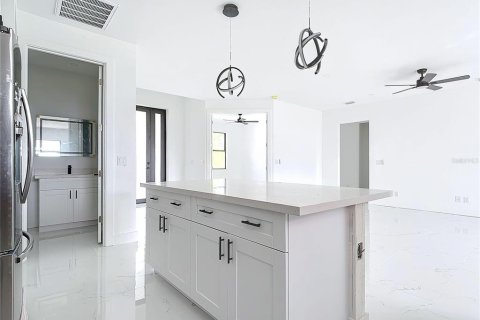 Casa en venta en Punta Gorda, Florida, 3 dormitorios, 259.2 m2 № 1542194 - foto 19