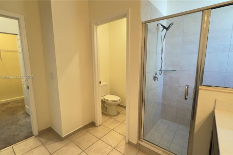 Touwnhouse à vendre à Hialeah, Floride: 3 chambres, 182 m2 № 1922970 - photo 28