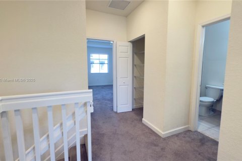 Touwnhouse à vendre à Hialeah, Floride: 3 chambres, 182 m2 № 1922970 - photo 21