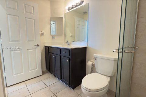 Touwnhouse à vendre à Hialeah, Floride: 3 chambres, 182 m2 № 1922970 - photo 16