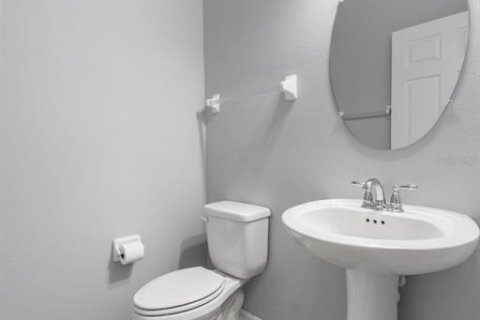 Townhouse in Tampa, Florida 3 bedrooms, 179.58 sq.m. № 1773030 - photo 30