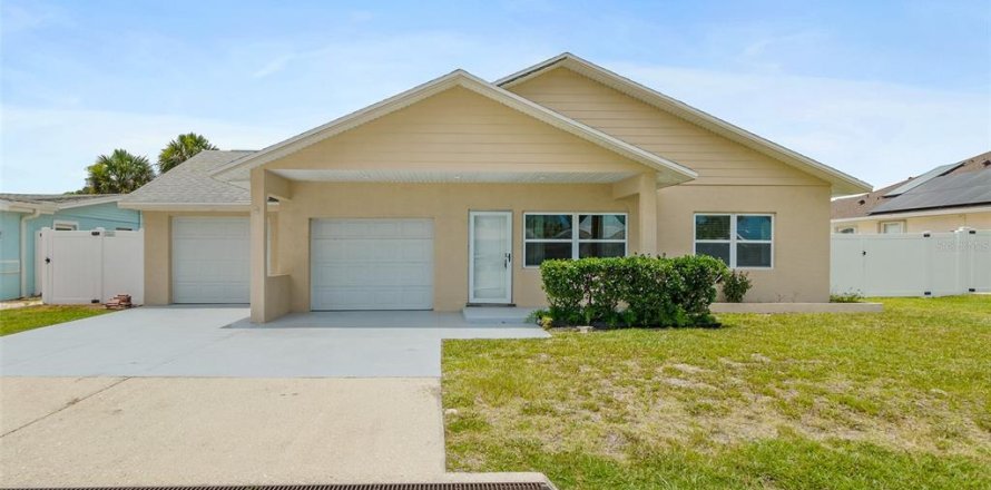 Villa ou maison à Flagler Beach, Floride 3 chambres, 159.51 m2 № 2137853