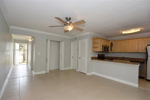 Copropriété à louer à Fort Lauderdale, Floride: 1 chambre, 50.82 m2 № 2415921 - photo 2