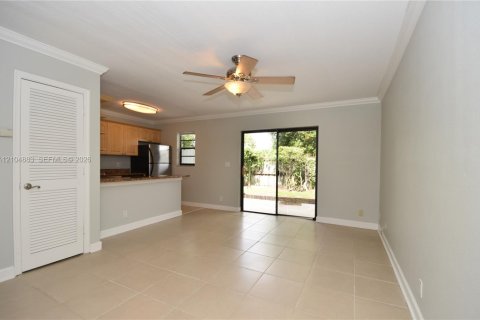 Copropriété à louer à Fort Lauderdale, Floride: 1 chambre, 50.82 m2 № 2415921 - photo 4