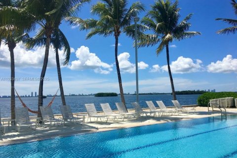 Condominio en alquiler en Miami, Florida, 2 dormitorios, 101.17 m2 № 1991304 - foto 26