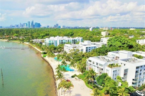 Condominio en alquiler en Miami, Florida, 2 dormitorios, 101.17 m2 № 1991304 - foto 29