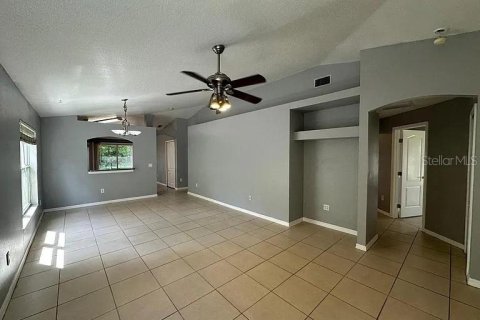 Villa ou maison à louer à Tampa, Floride: 3 chambres, 120.4 m2 № 1916315 - photo 4