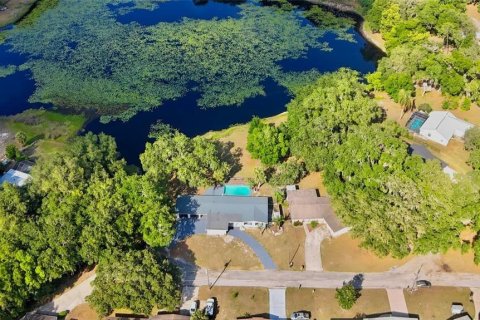 Villa ou maison à louer à Fruitland Park, Floride: 3 chambres, 184.6 m2 № 2434590 - photo 18