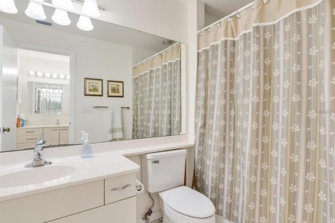 House in Sarasota, Florida 2 bedrooms, 143.07 sq.m. № 2211558 - photo 22