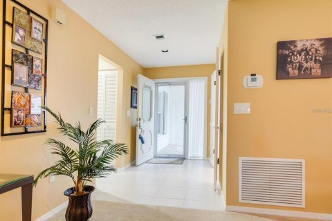 House in Sarasota, Florida 2 bedrooms, 143.07 sq.m. № 2211558 - photo 7