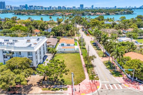 Immobilier commercial à vendre à Miami Beach, Floride № 2256944 - photo 2