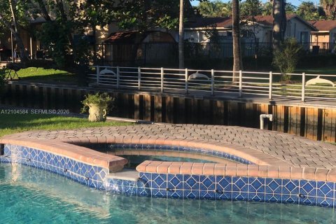 Villa ou maison à louer à Fort Lauderdale, Floride: 3 chambres, 132.85 m2 № 2417622 - photo 7