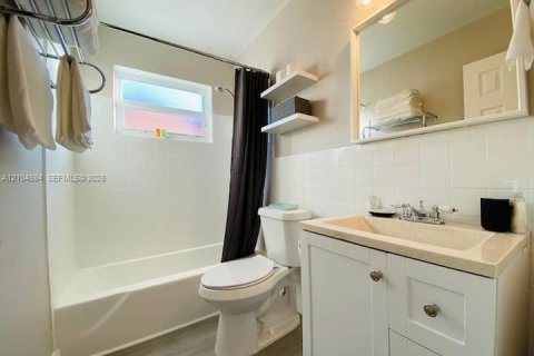Villa ou maison à louer à Fort Lauderdale, Floride: 3 chambres, 132.85 m2 № 2417622 - photo 29