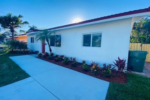 Villa ou maison à louer à Fort Lauderdale, Floride: 3 chambres, 132.85 m2 № 2417622 - photo 10