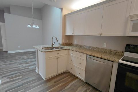 House in Punta Gorda, Florida 2 bedrooms, 99.41 sq.m. № 1906728 - photo 7