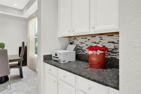 House in Windermere, Florida 5 bedrooms, 345.41 sq.m. № 1791505 - photo 10